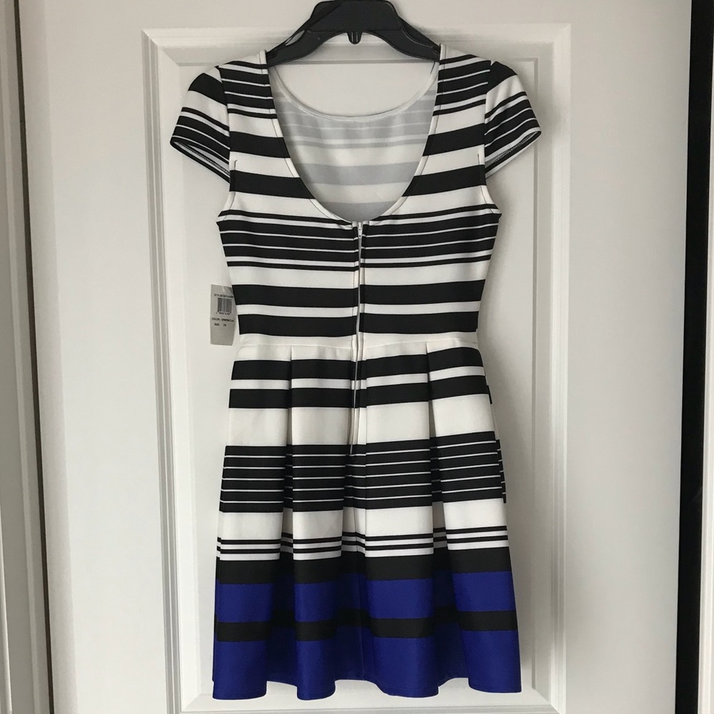 B Darlin Color Block Mini Dress - Picture 2 of 3
